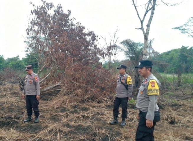 Polsek Singkawang Utara perkuat Mitigasi Karhutla Melalui Patroli dan Pemantauan Pascahujan.