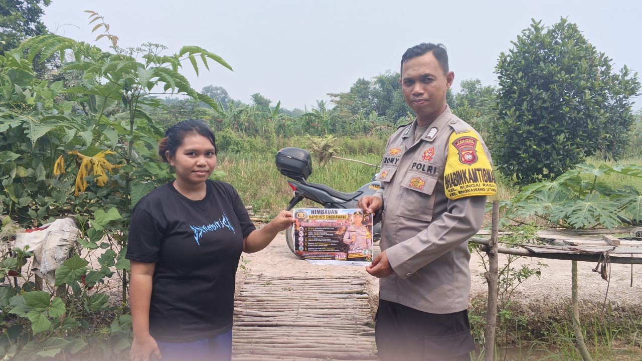 Bhabinkamtibmas Sambangi Warga, Ajak Bersama Cegah Karhutla