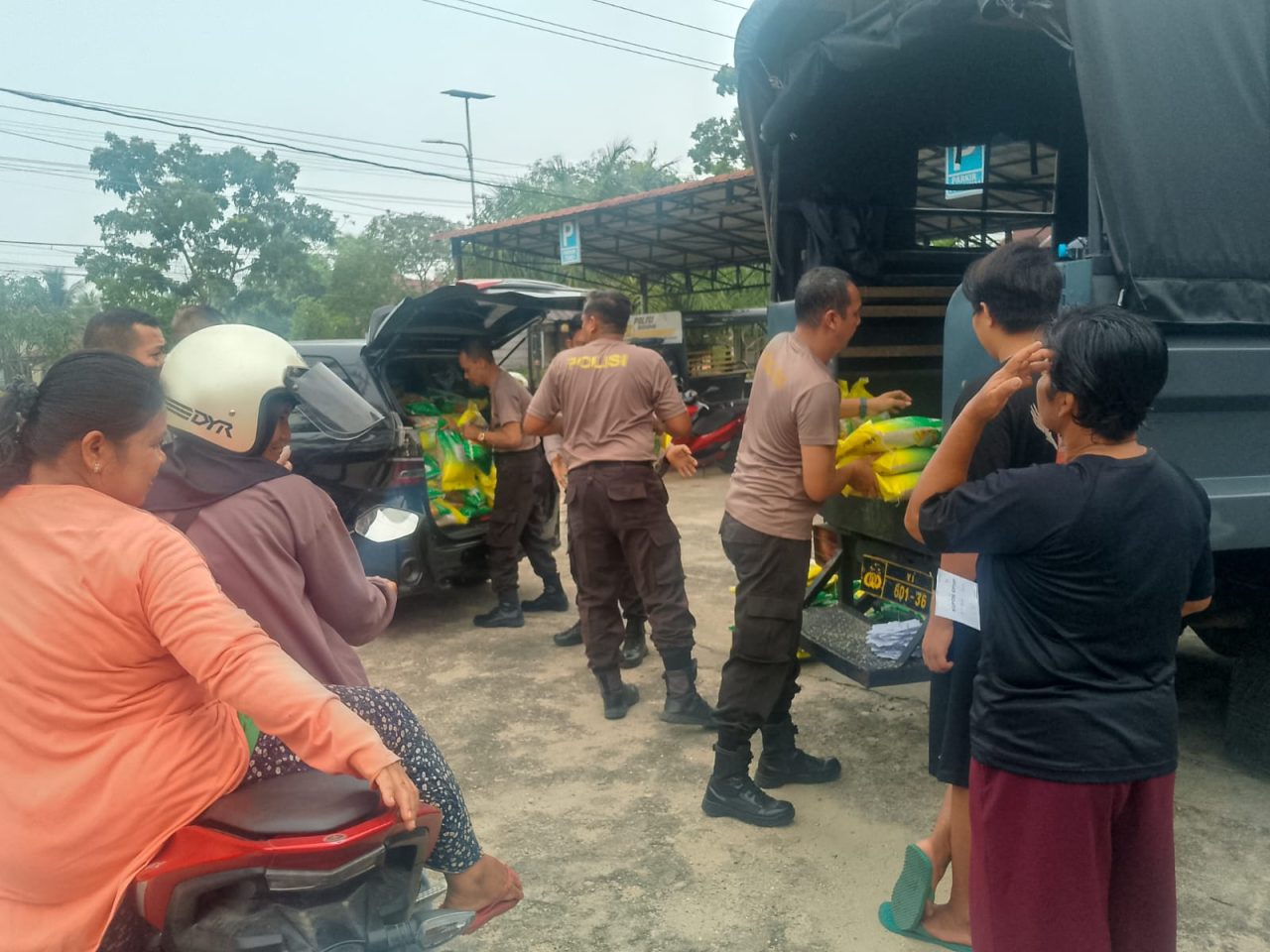 Polres Singkawang Bantu 700 Warga Akses Beras Terjangkau, 25 Ton SPHP Ludes dalam Dua Jam