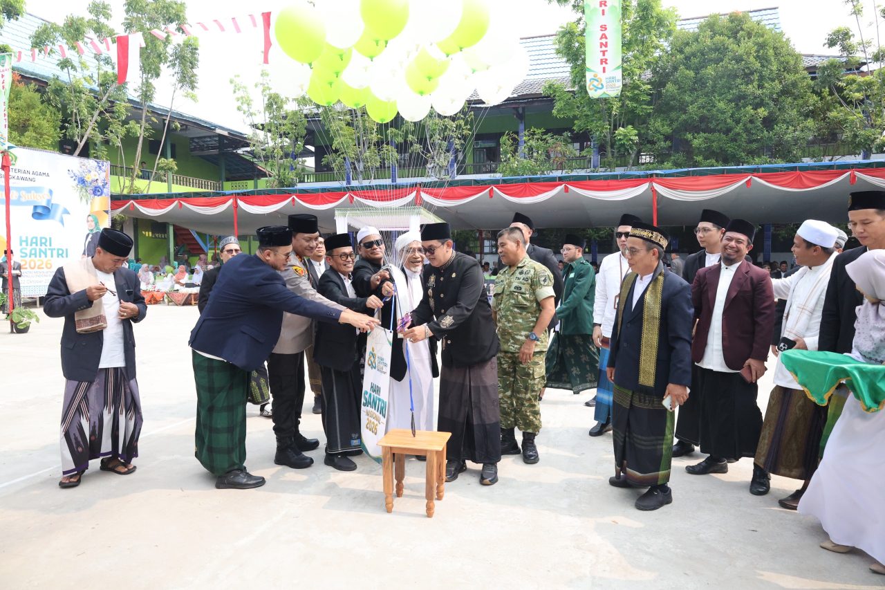 Kapolres Singkawang Hadiri Upacara Hari Santri Nasional, Kobarkan Semangat Pengabdian untuk Negeri